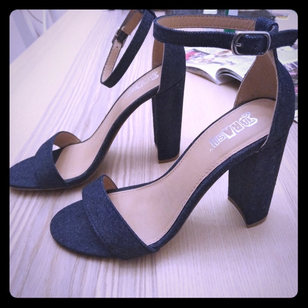 High heel sandles